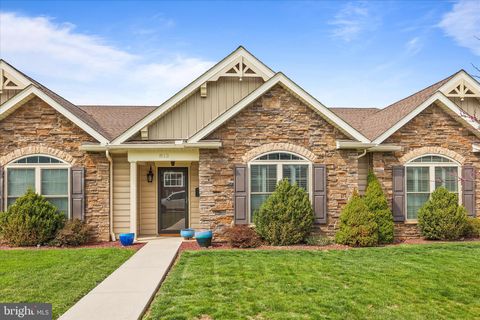 813 W MIDDLE STREET HANOVER PA 17331