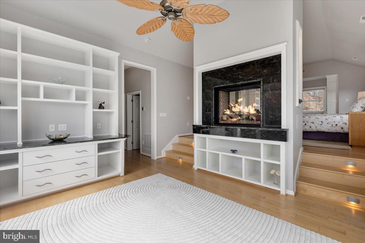 FOXVALE - Residential