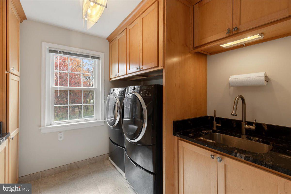 FOXVALE - Residential