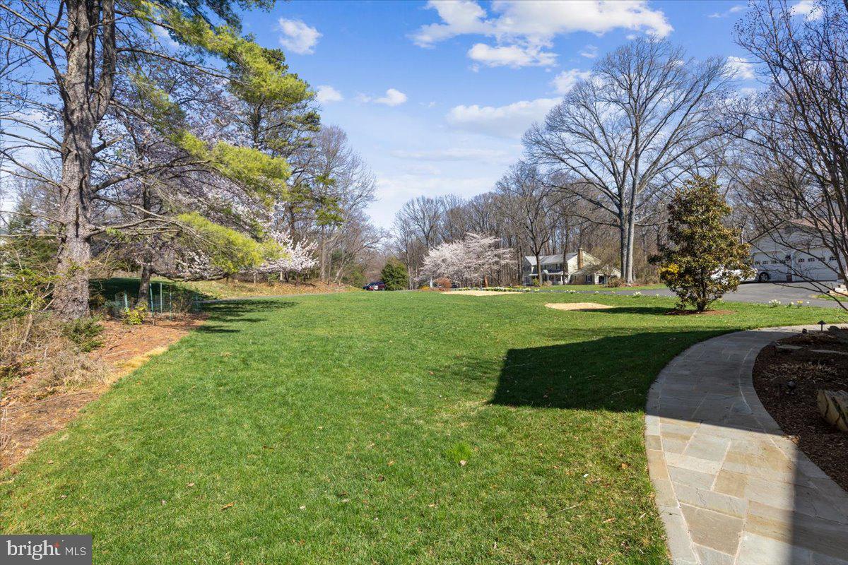 FOXVALE - Residential