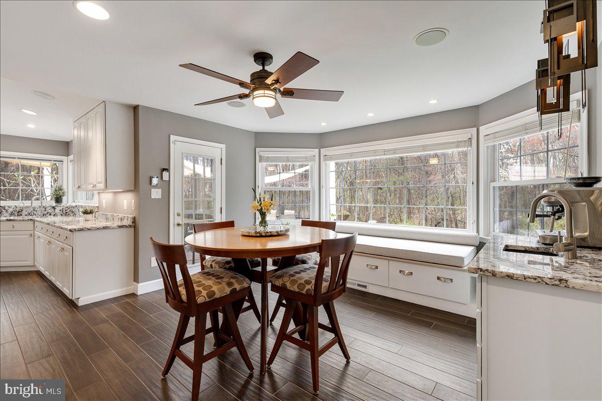 FOXVALE - Residential