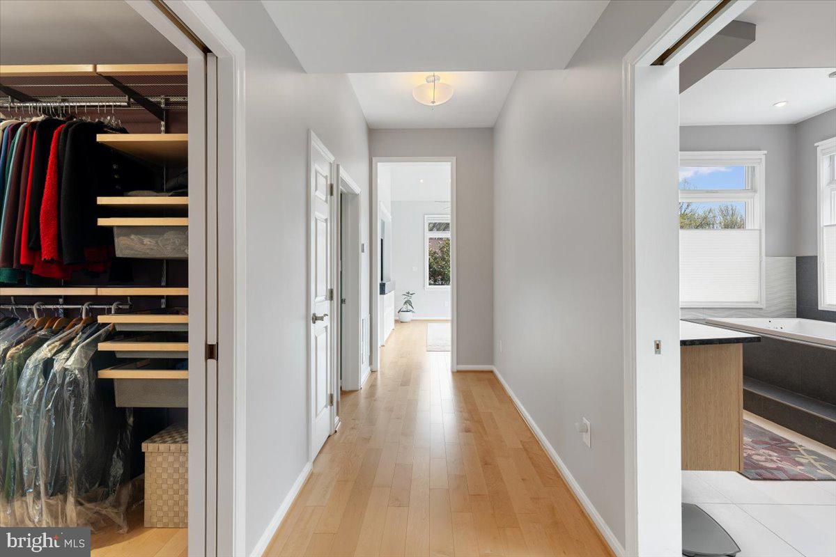 FOXVALE - Residential