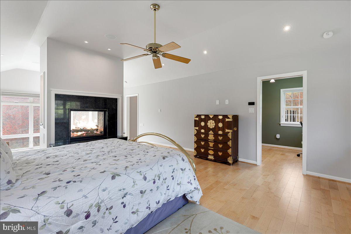 FOXVALE - Residential