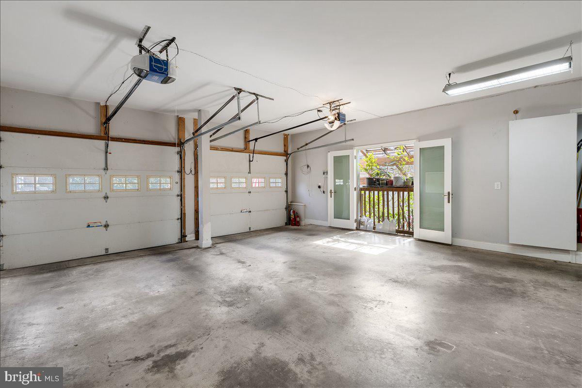 FOXVALE - Residential