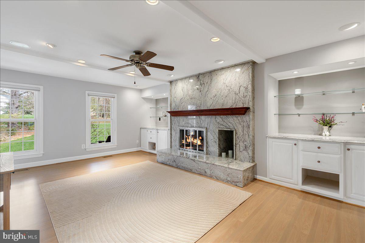 FOXVALE - Residential