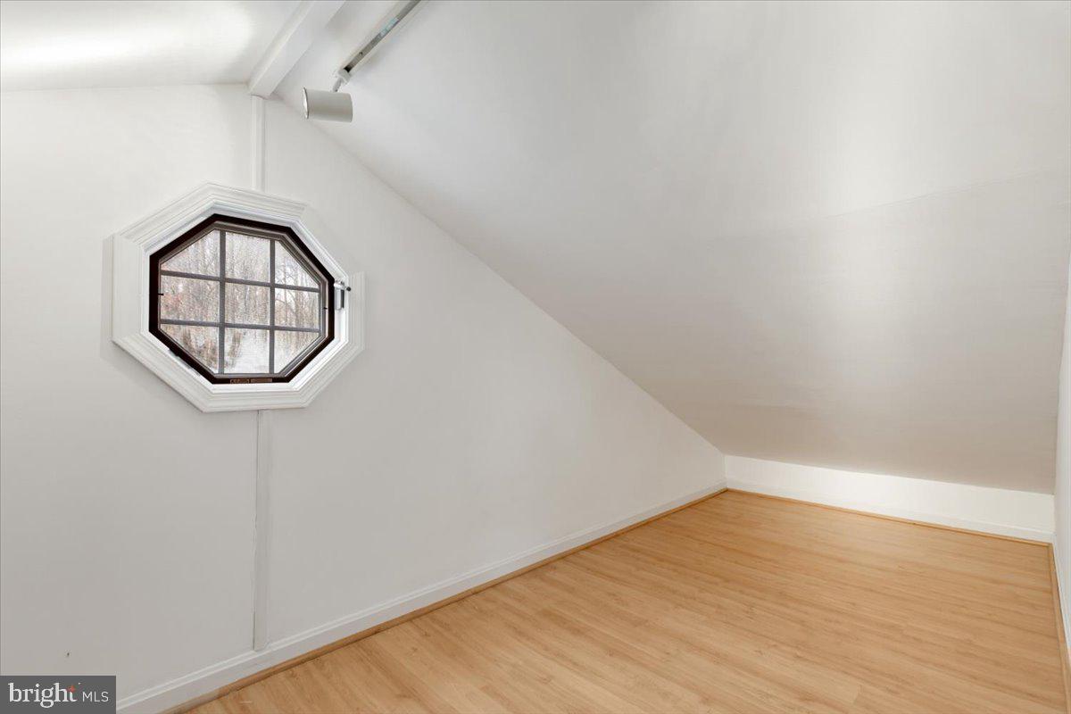 FOXVALE - Residential