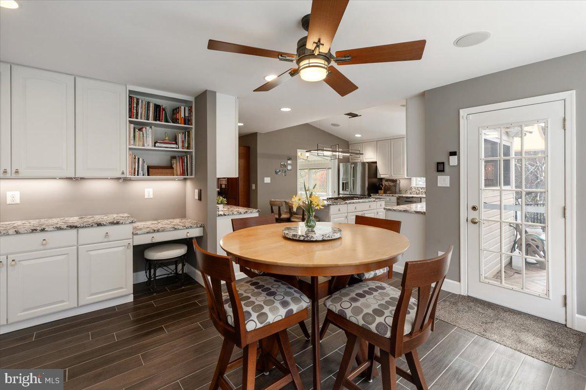 FOXVALE - Residential