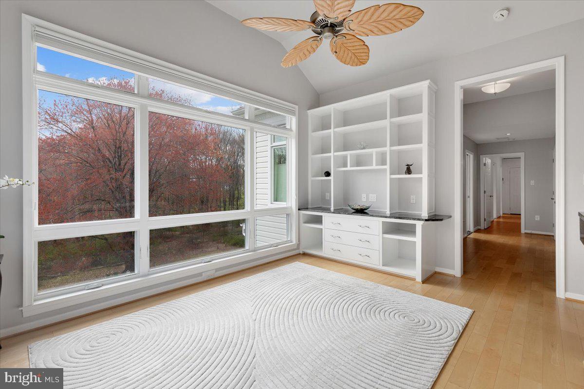 FOXVALE - Residential