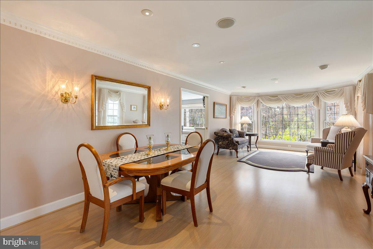 FOXVALE - Residential