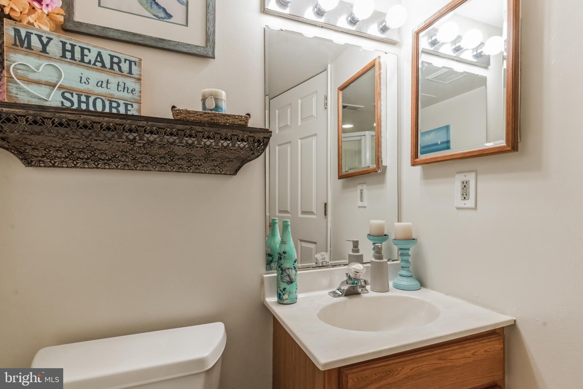 CONSTANT FRIENDSHIP - Residential