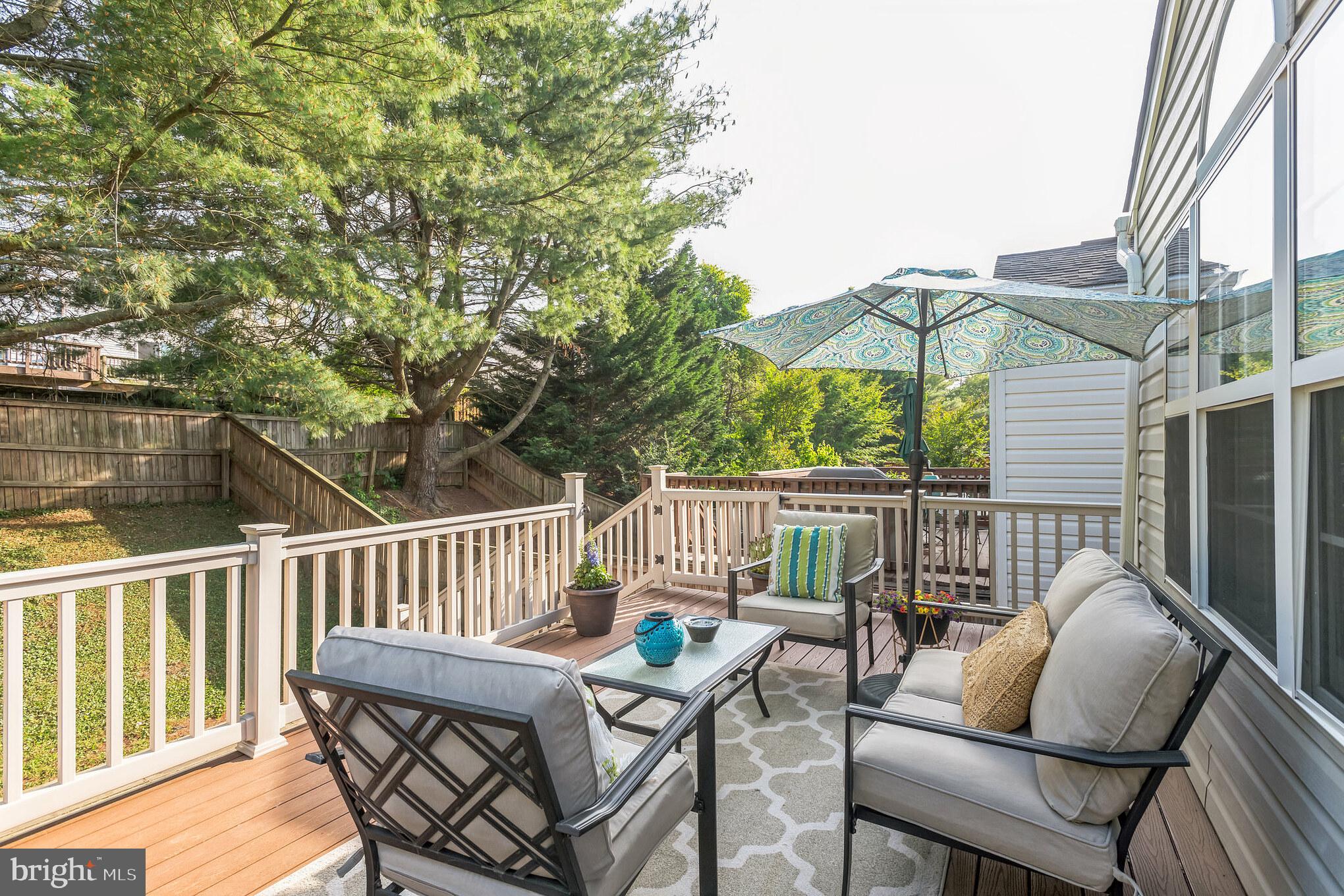 CONSTANT FRIENDSHIP - Residential