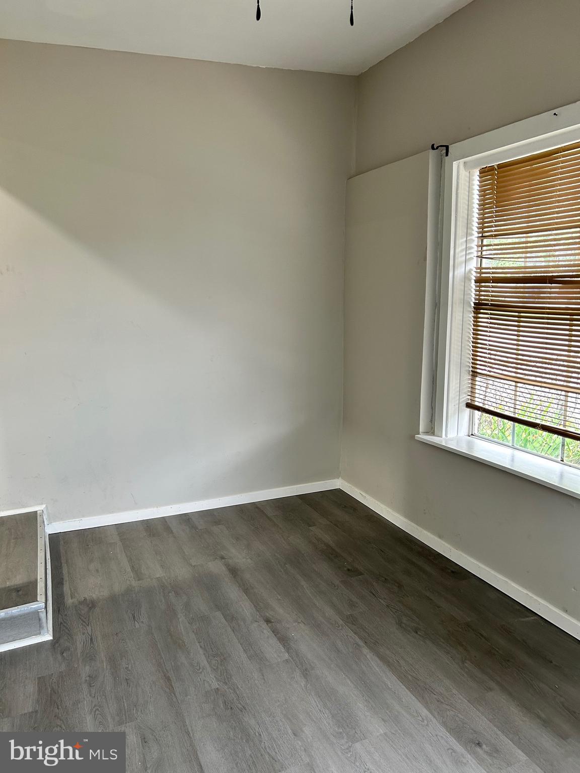 NONE AVA ILABLE - Residential