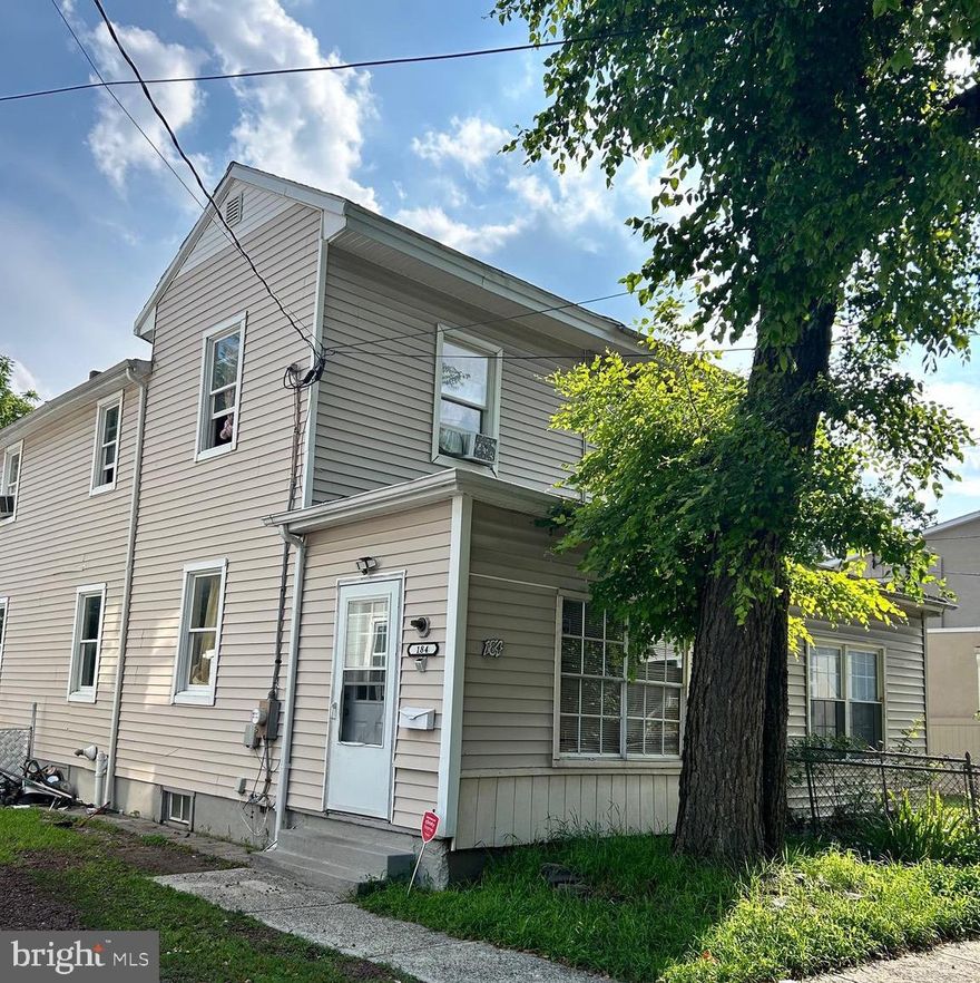 3-bedroom, 2-bath single-family home located in the heart of Mt Holly.  Nice yard make it your own need a little TLC. Sellers is very motivated.
