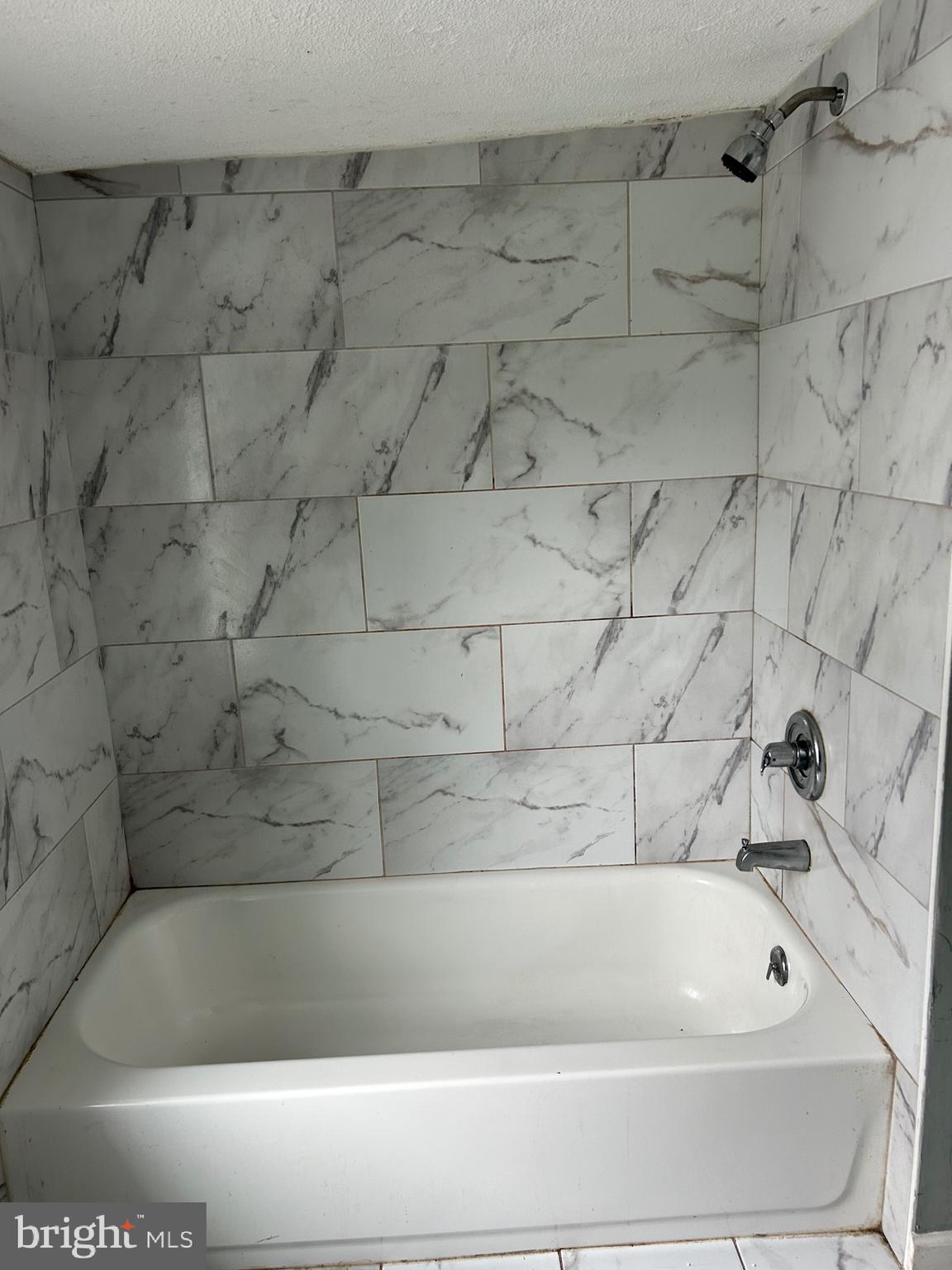 NONE AVA ILABLE - Residential