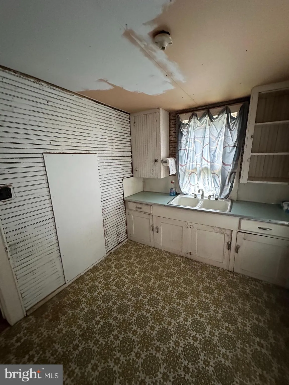 Selbyville, Delaware 19975, United States, 2 Bedrooms Bedrooms, ,1 BathroomBathrooms,Residential,Pending,120195