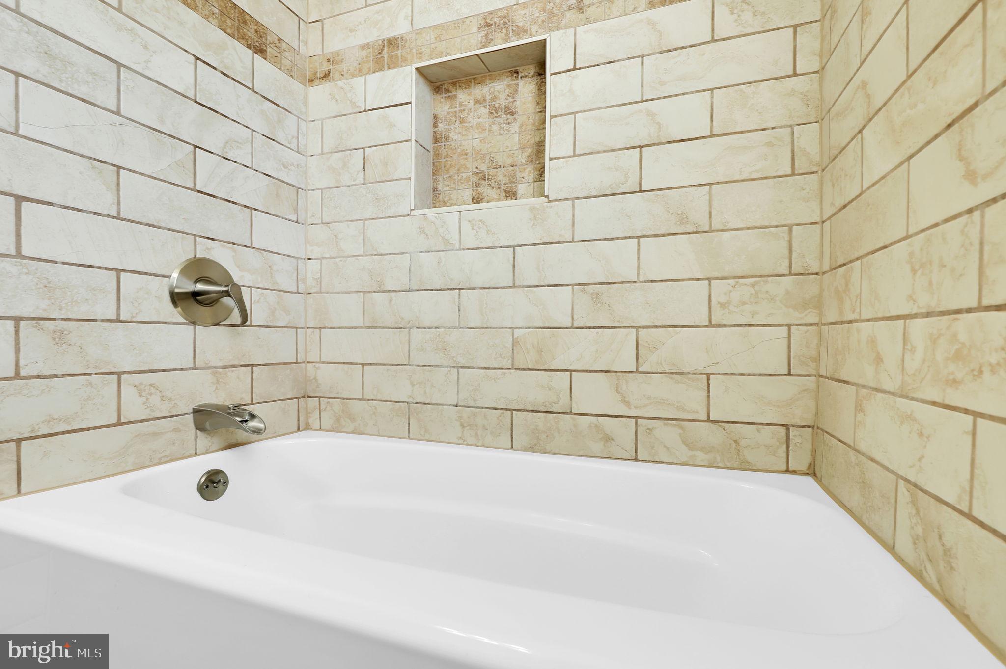 LINWOOD - Residential