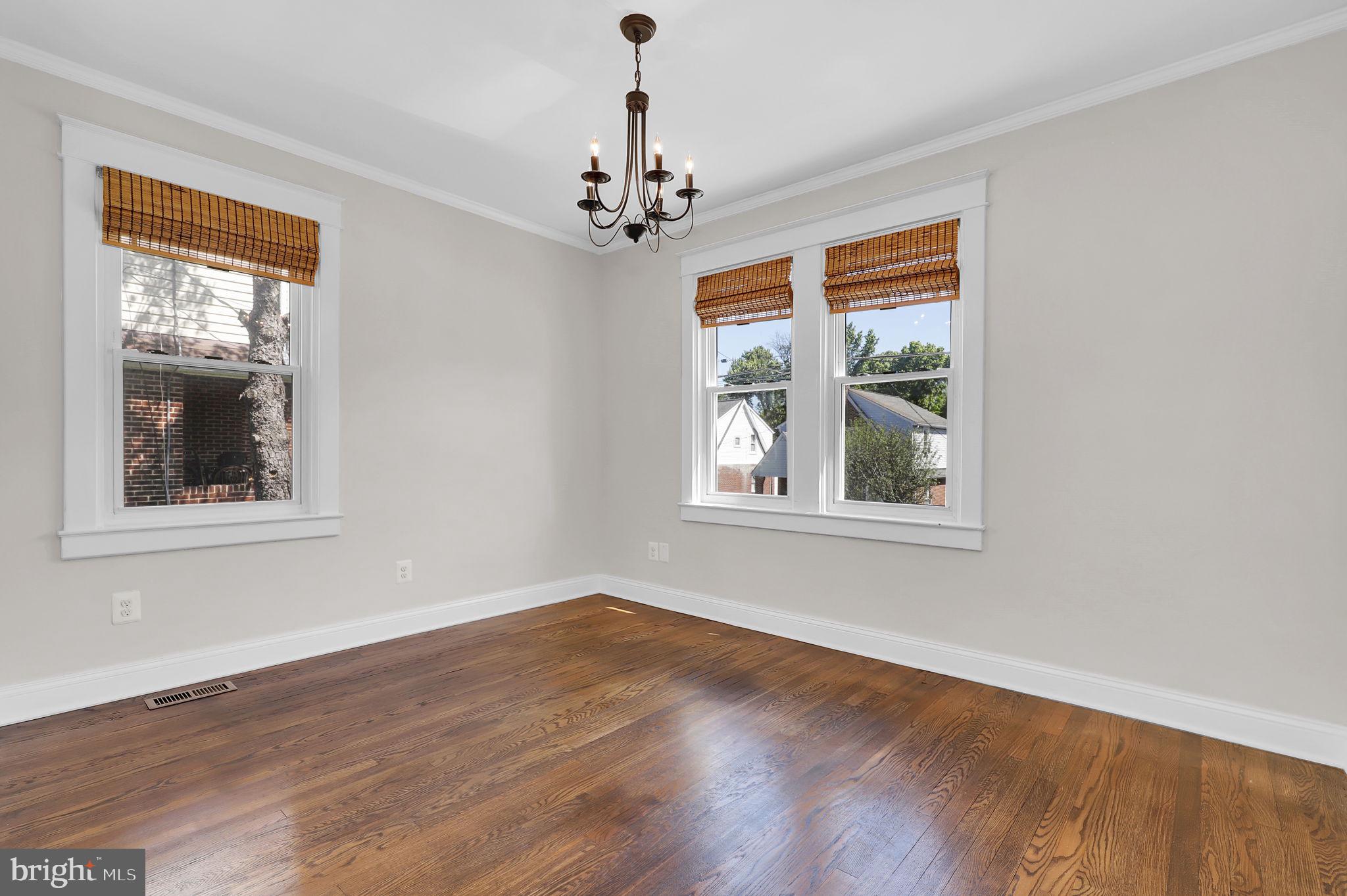 LINWOOD - Residential