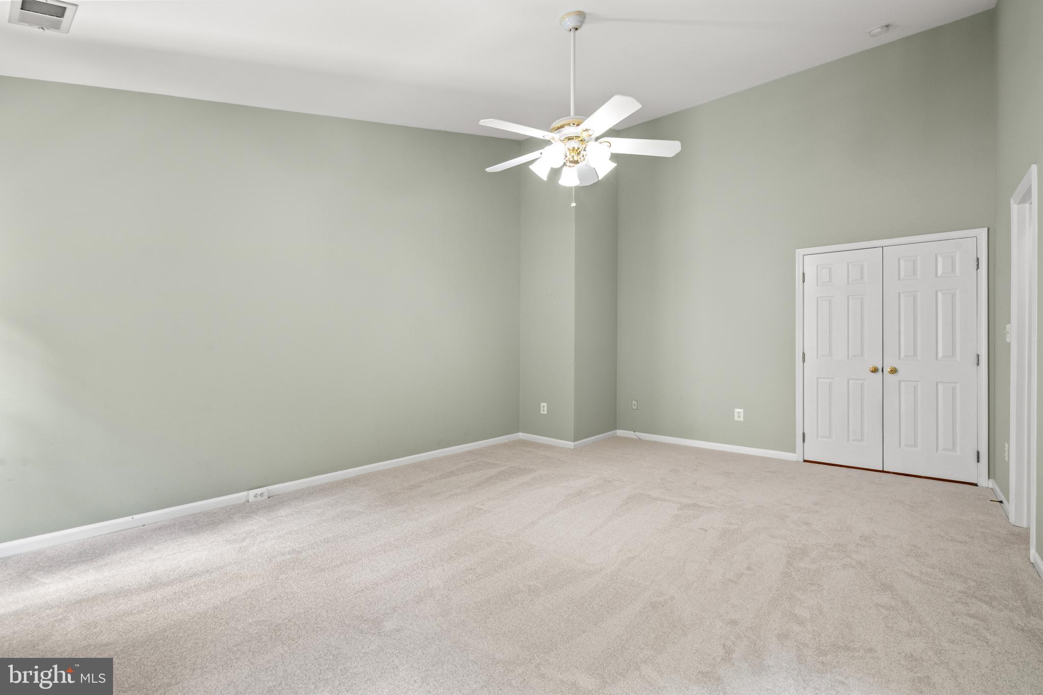 KINGSTOWNE - Residential