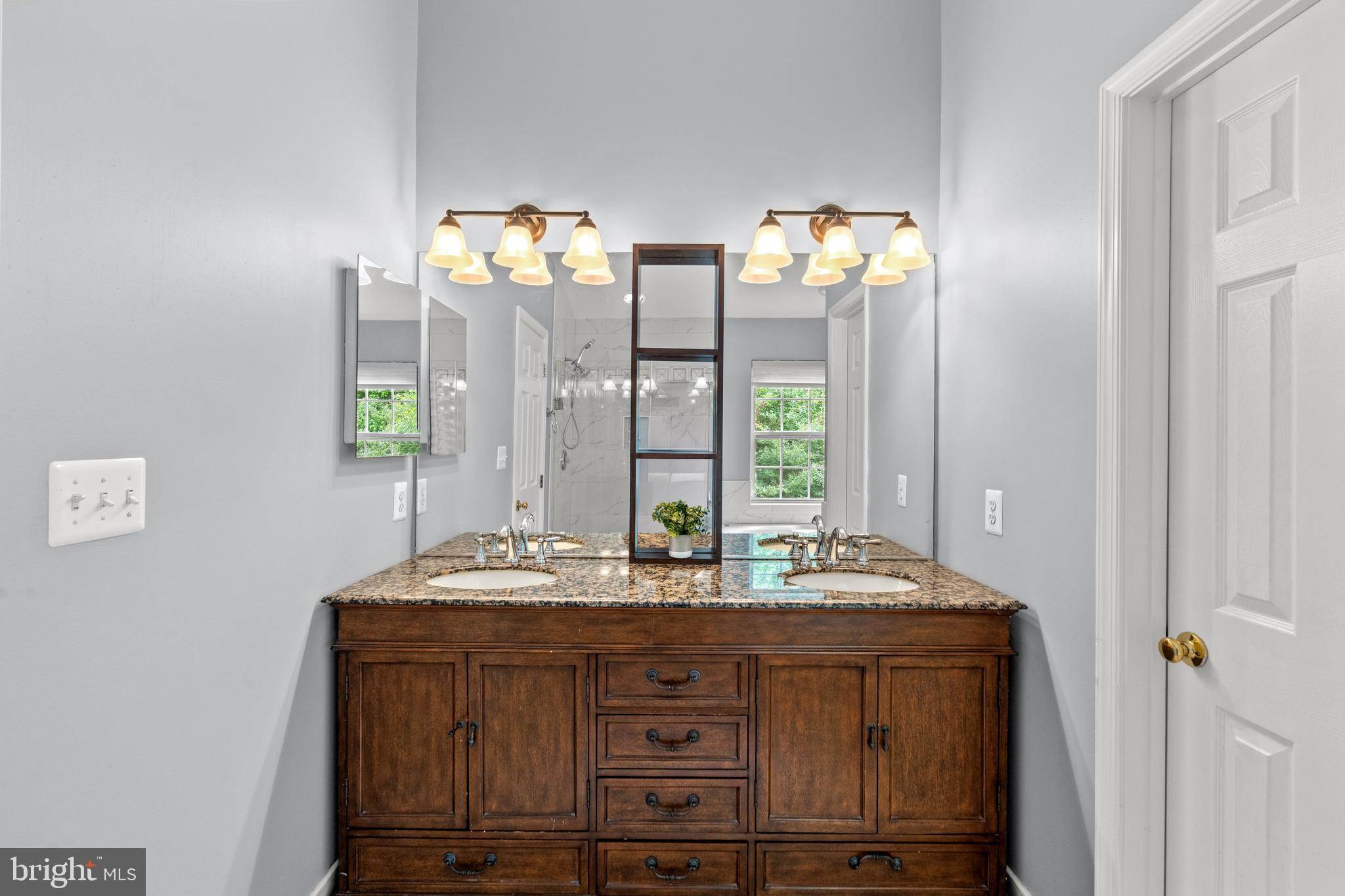 KINGSTOWNE - Residential