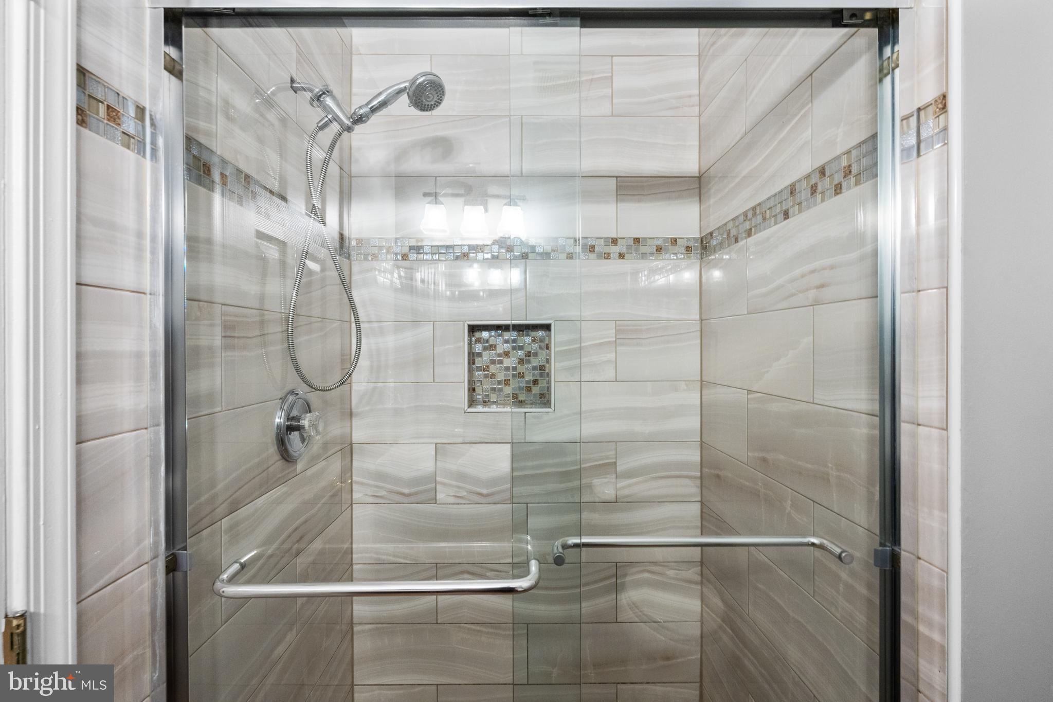 KINGSTOWNE - Residential