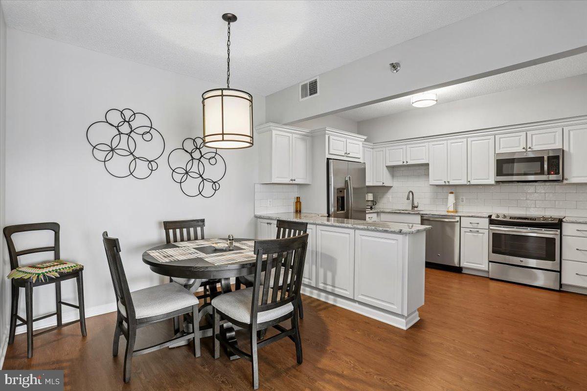 3005 S LEISURE WORLD BOULEVARD 706