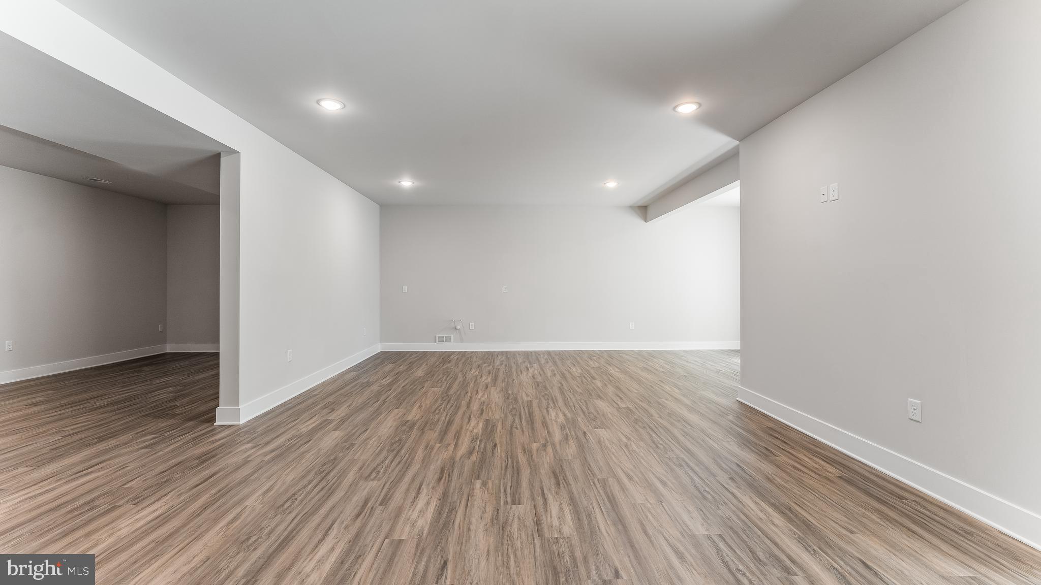 ROCKLAND CREEK ESTATES - Residential