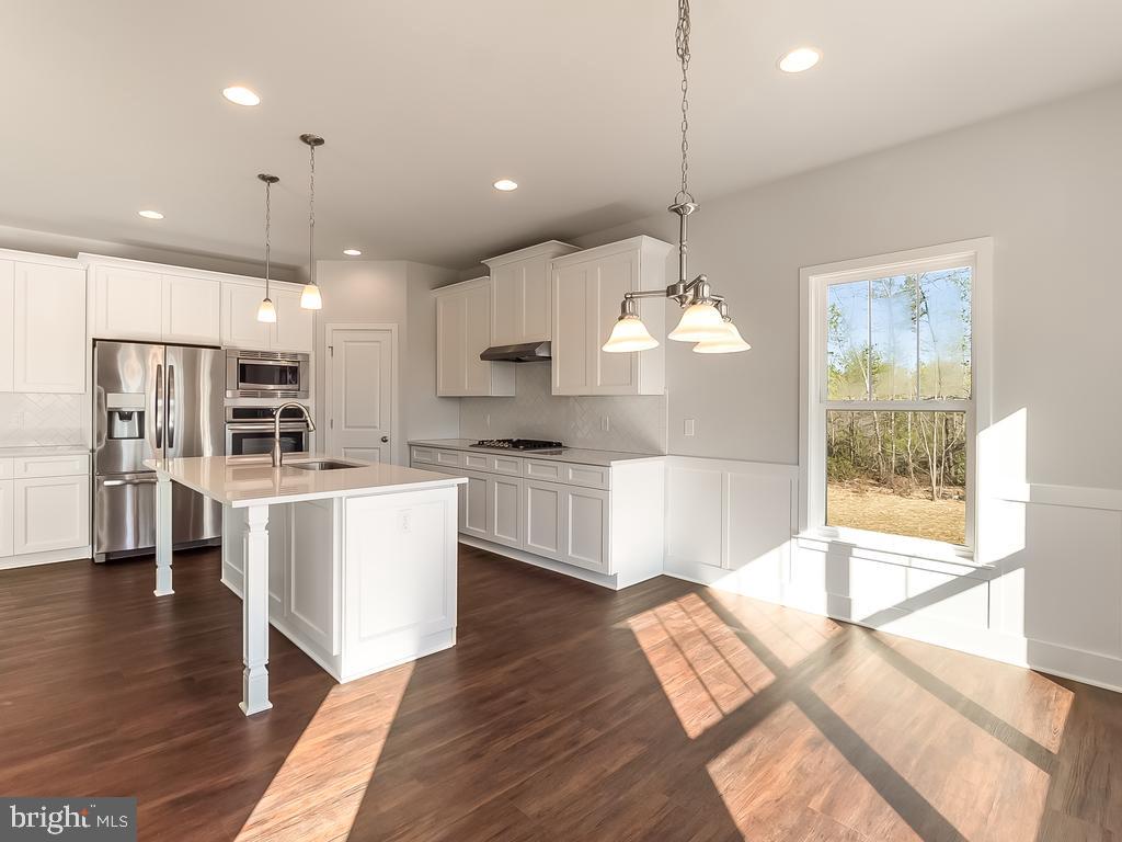 ROCKLAND CREEK ESTATES - Residential