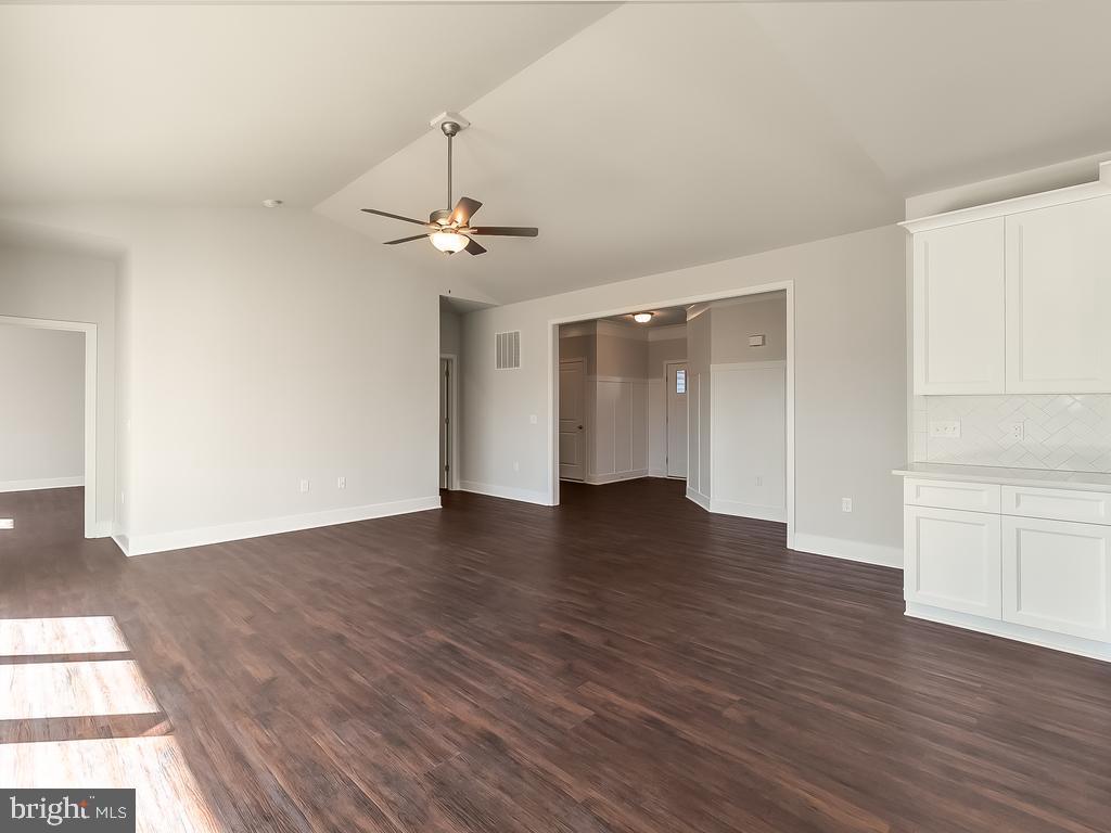 ROCKLAND CREEK ESTATES - Residential