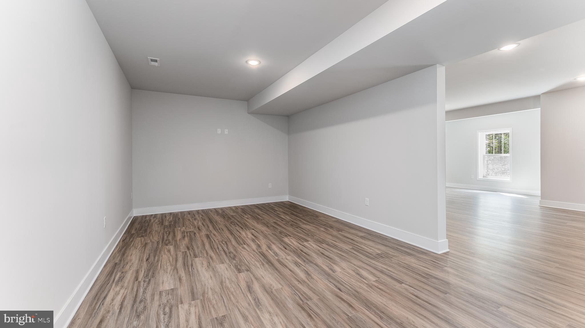 ROCKLAND CREEK ESTATES - Residential