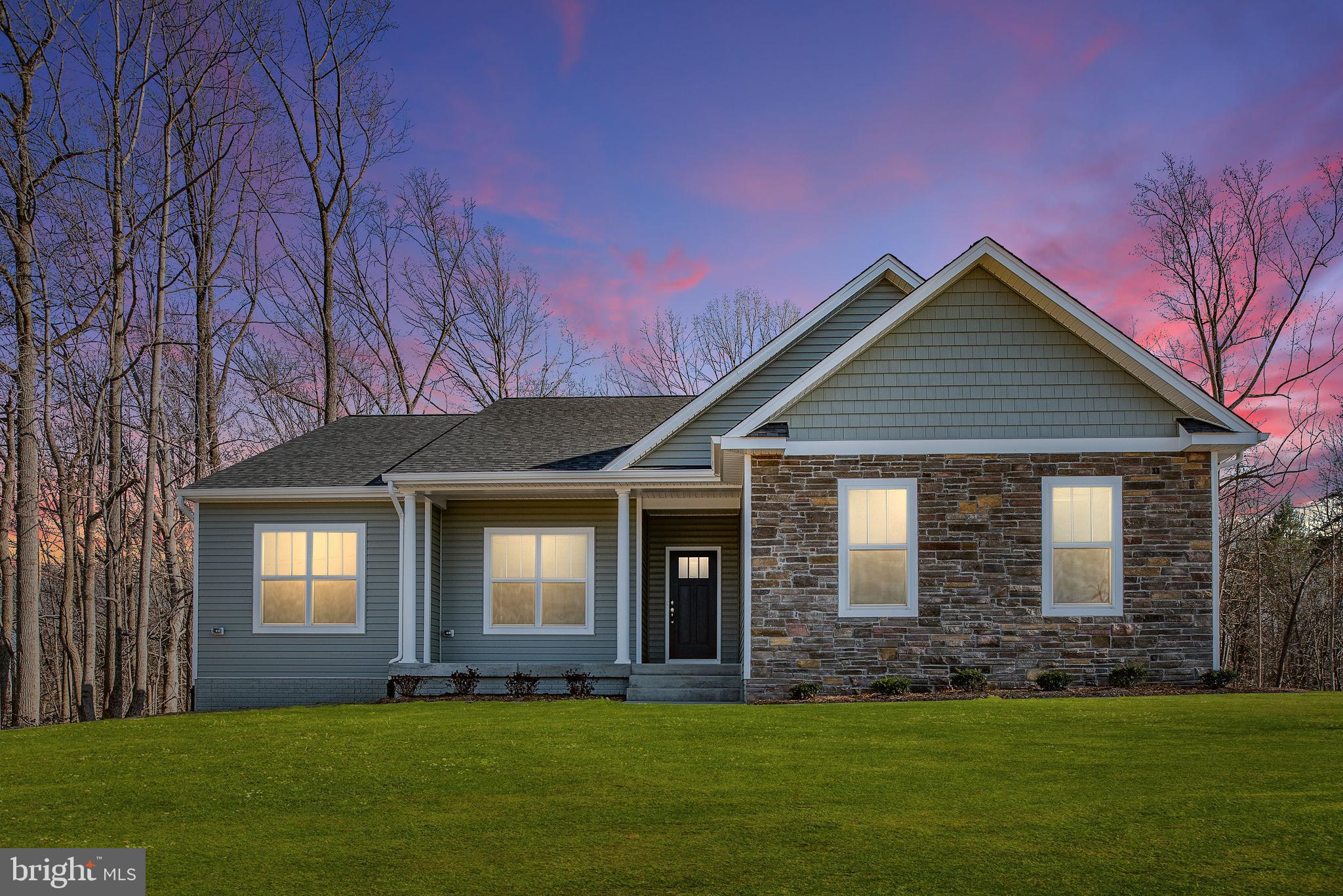 ROCKLAND CREEK ESTATES - Residential