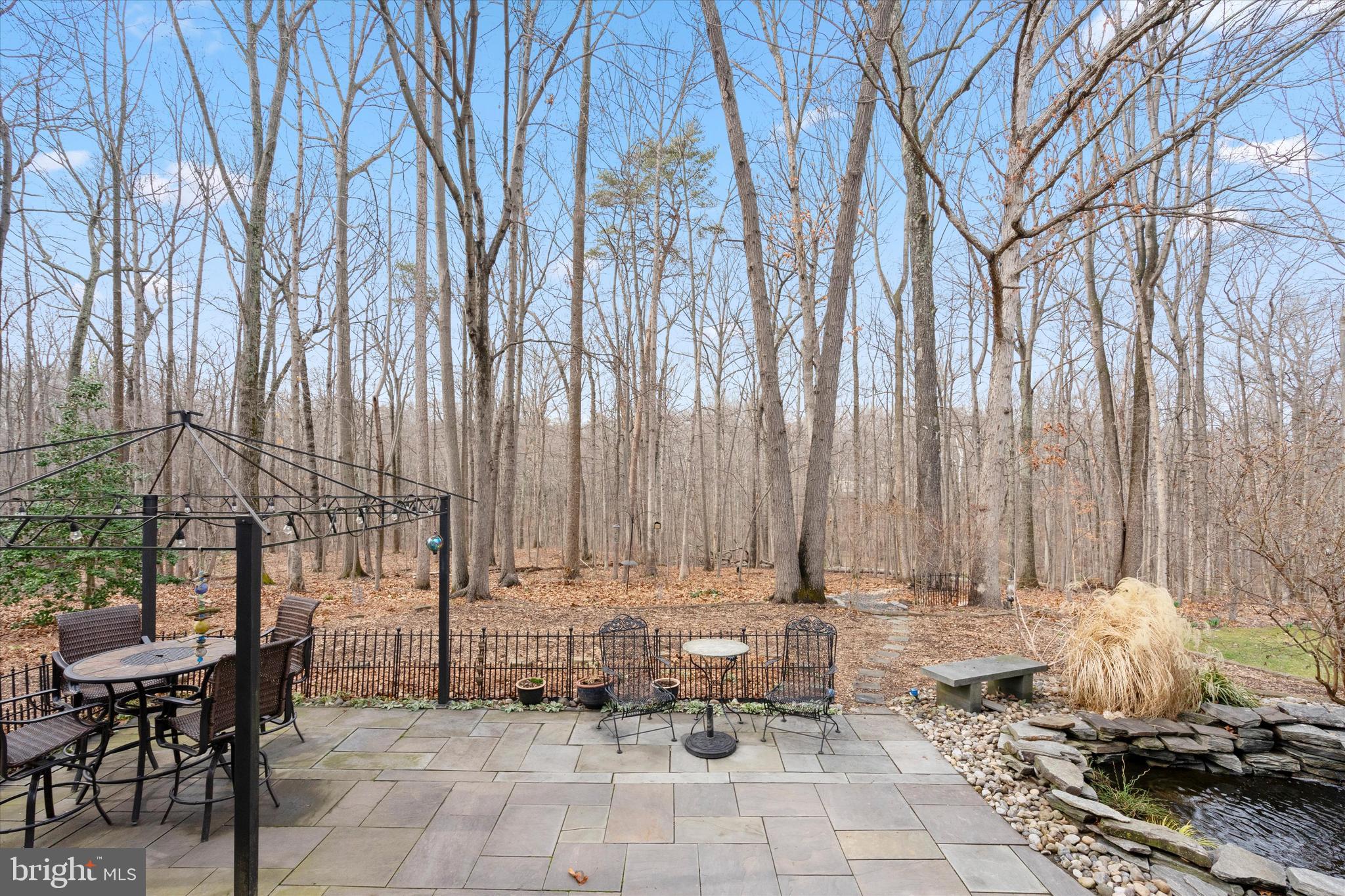 RIDGEGATE WOODS - Residential