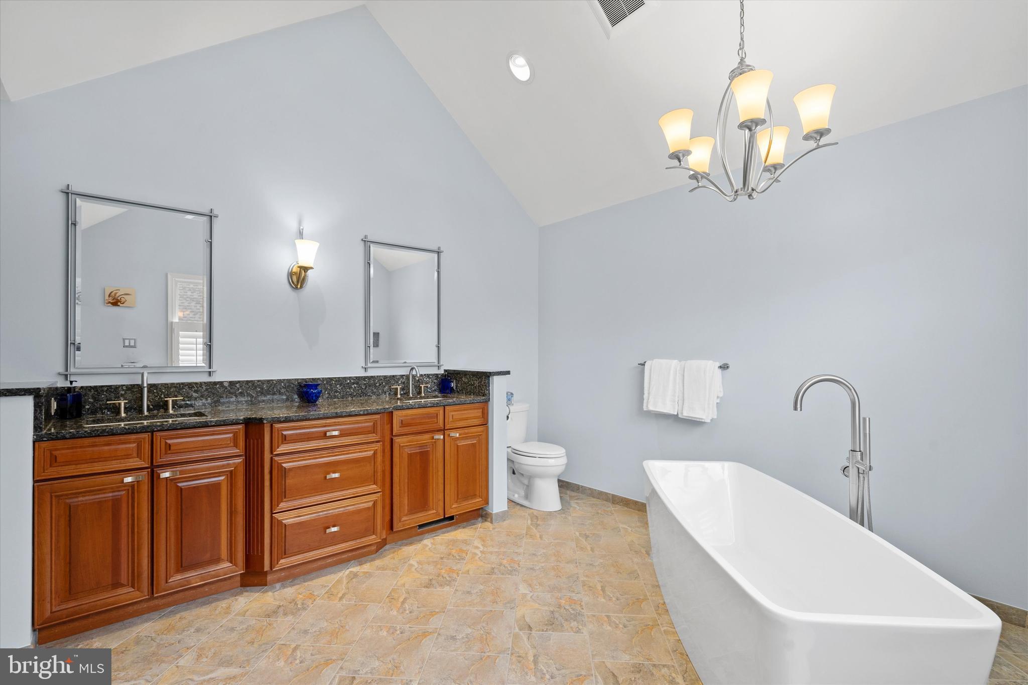 RIDGEGATE WOODS - Residential