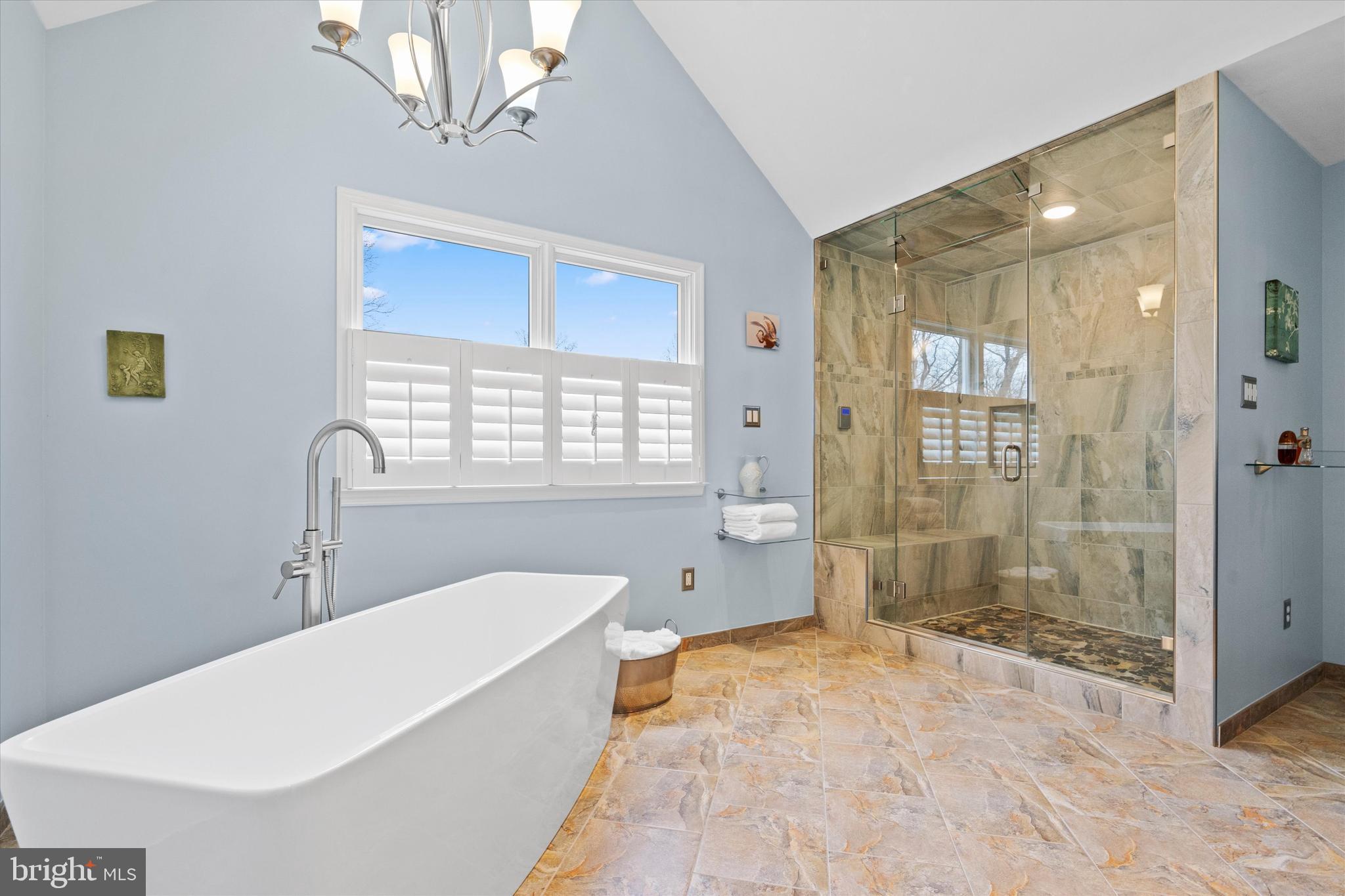 RIDGEGATE WOODS - Residential