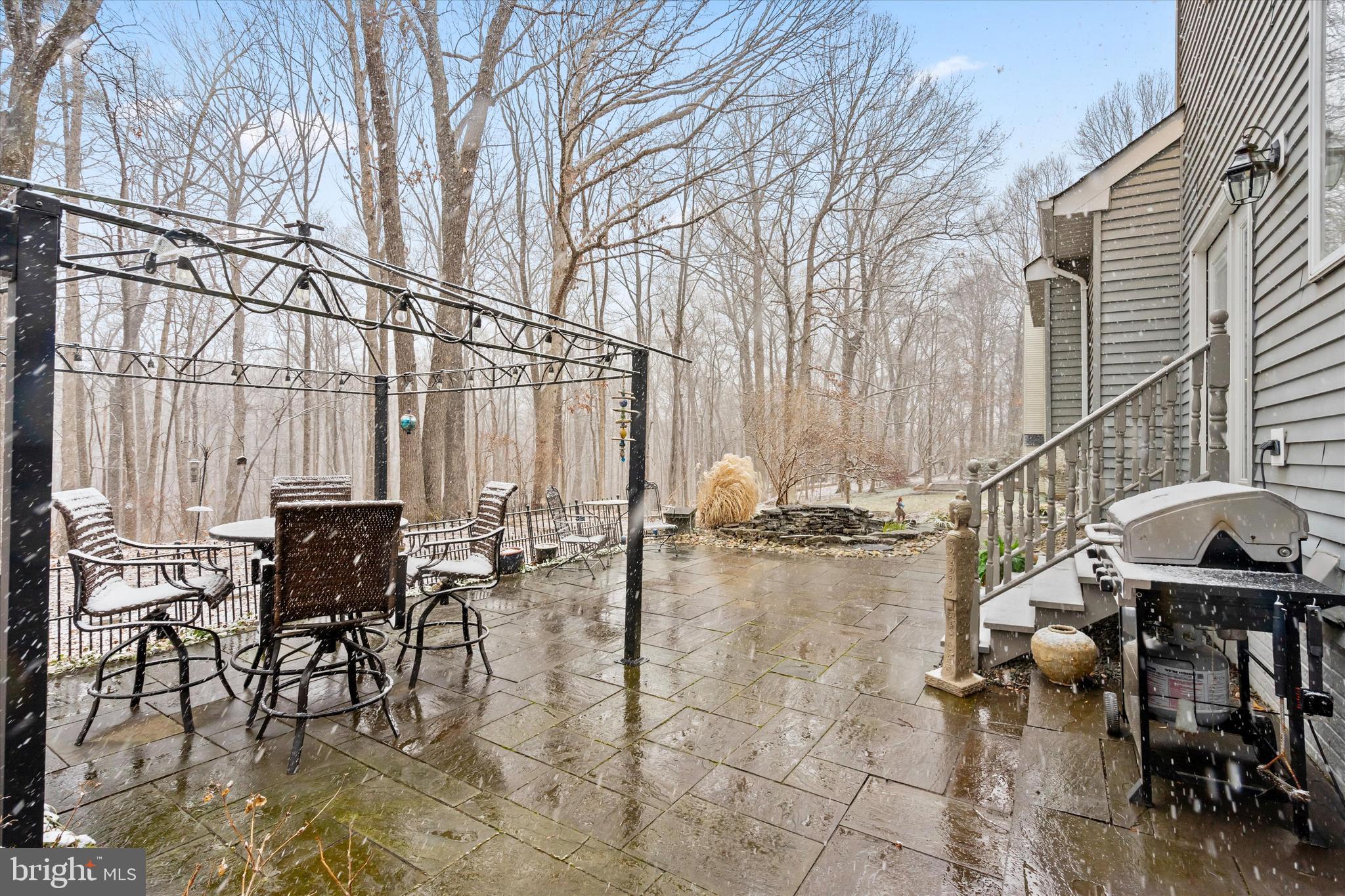 RIDGEGATE WOODS - Residential