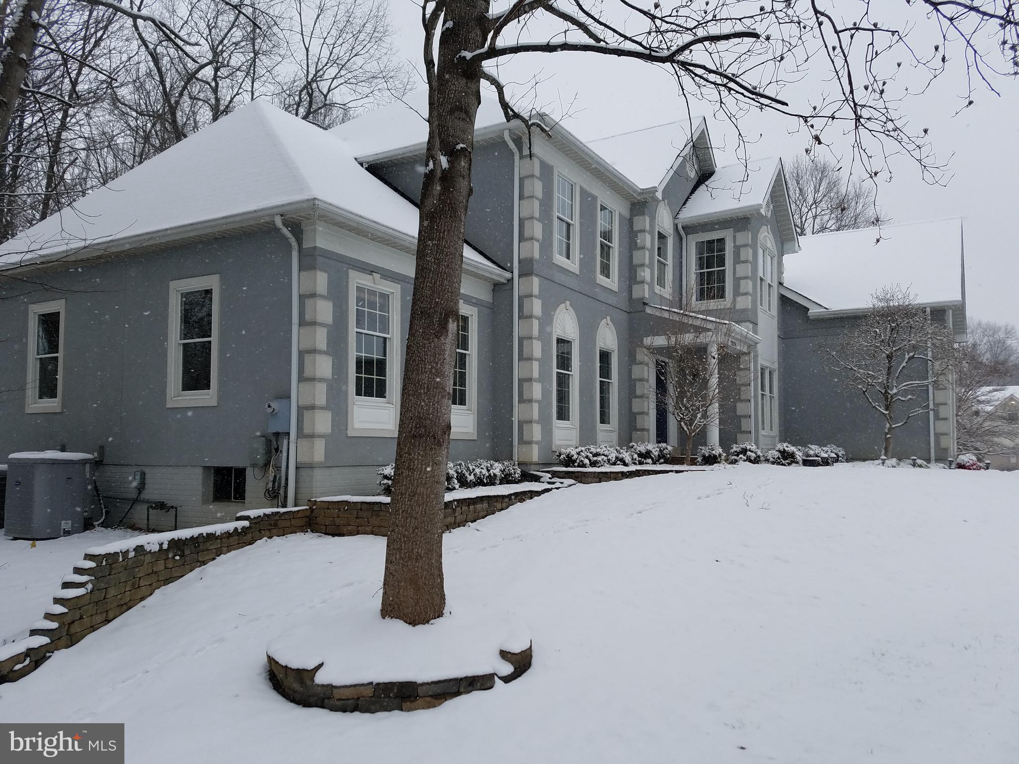 RIDGEGATE WOODS - Residential