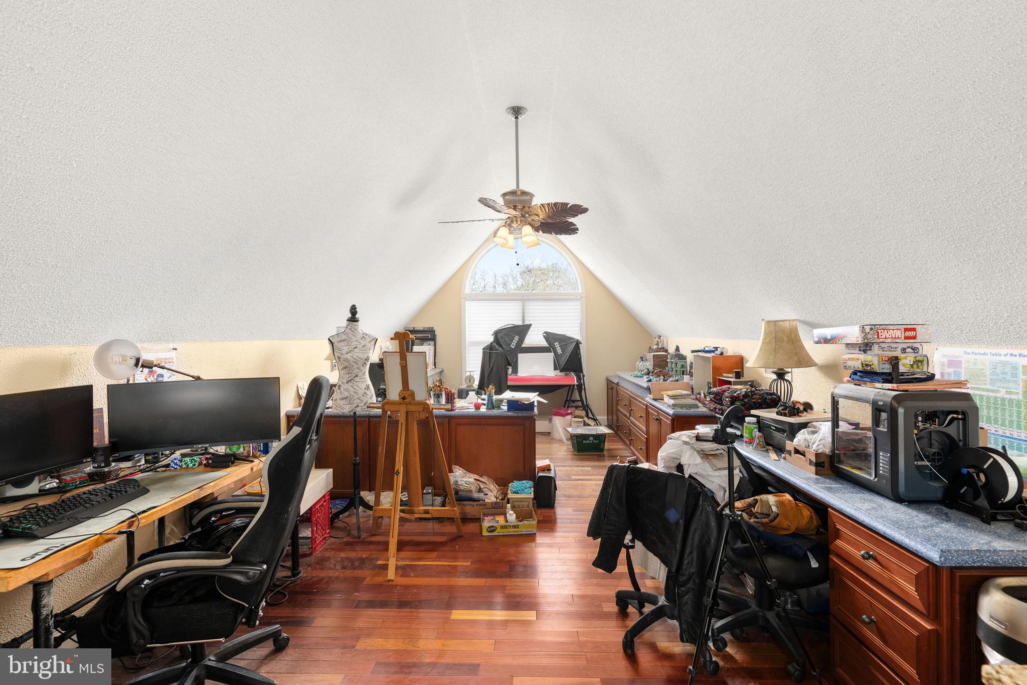 LAKELAWN ESTATES - Residential