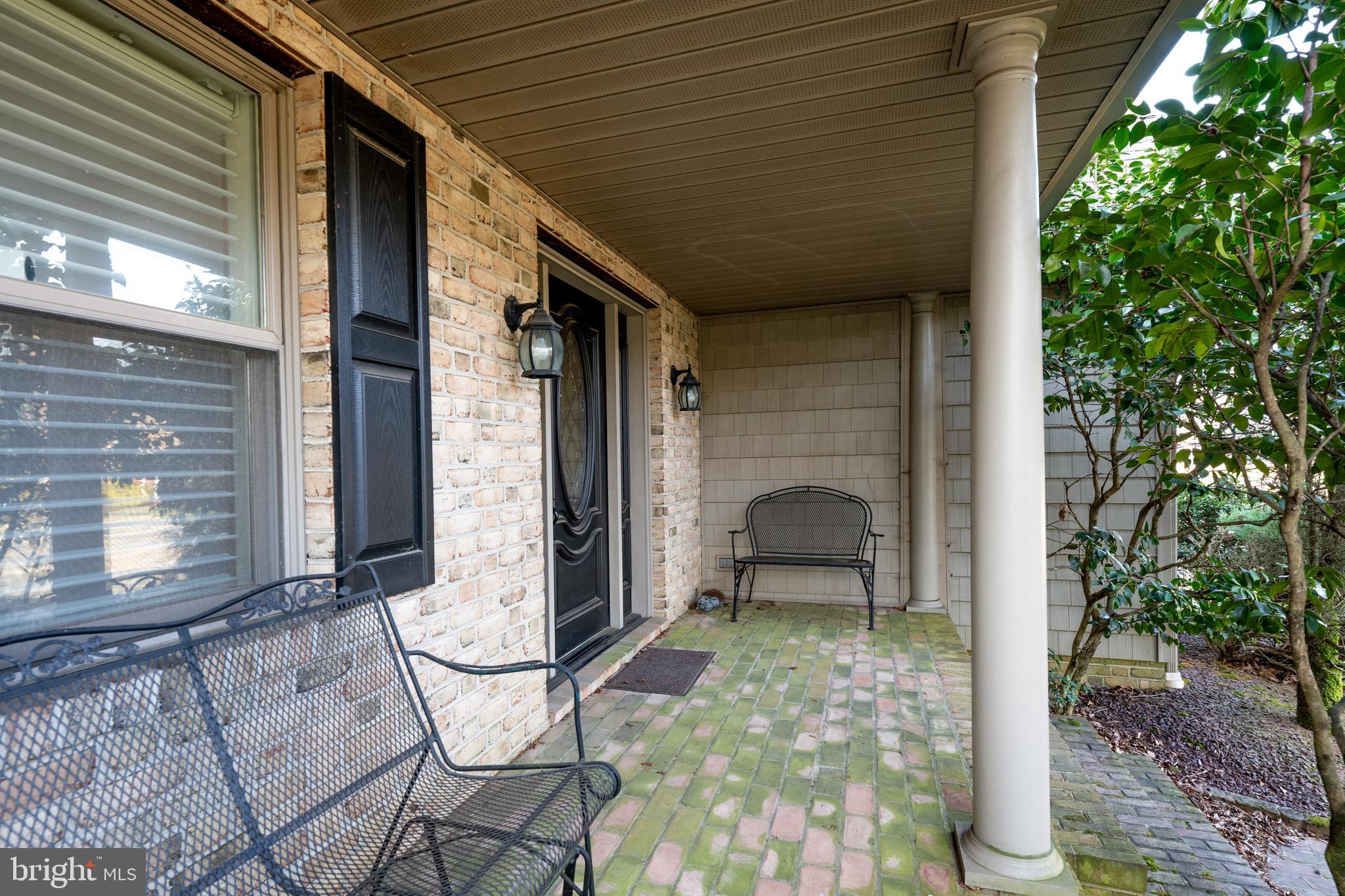 LAKELAWN ESTATES - Residential