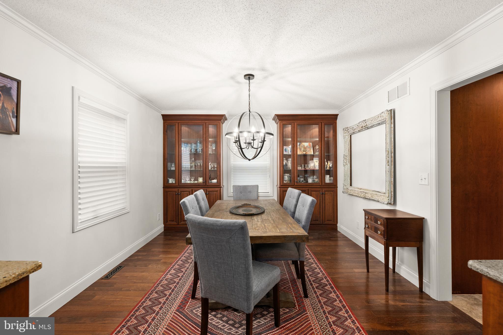 LAKELAWN ESTATES - Residential