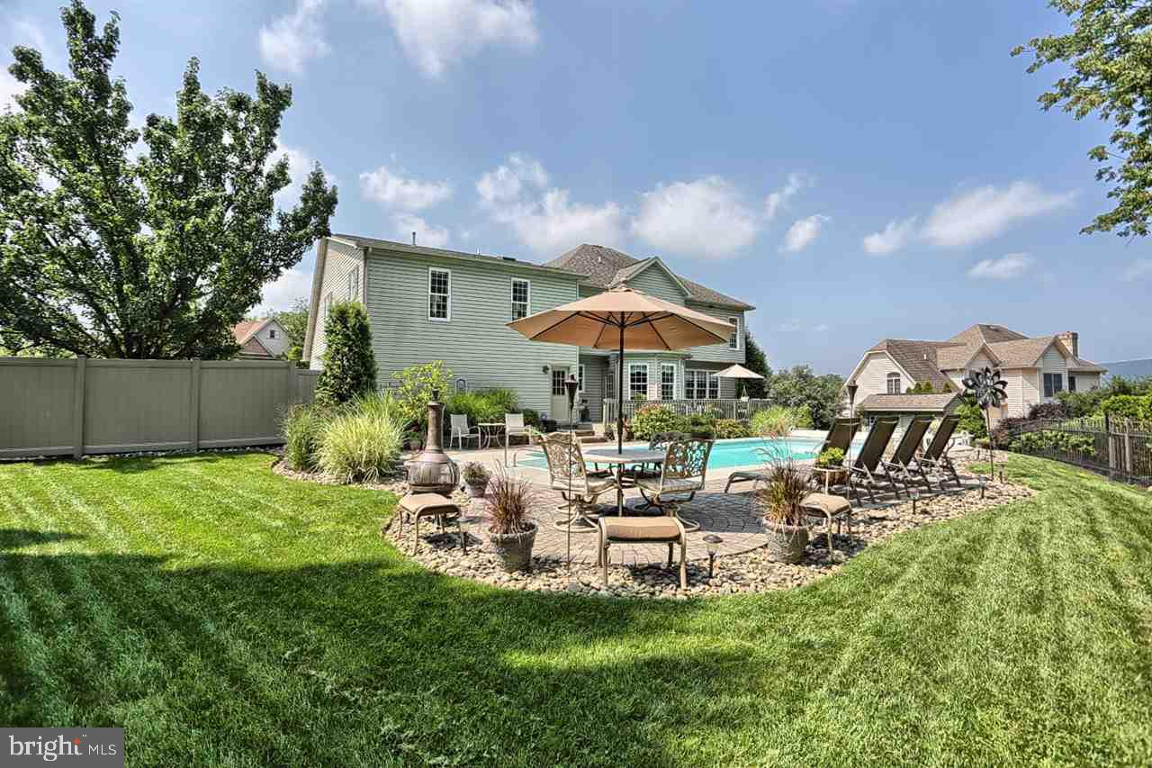 COLONIAL RIDGE ESTATES - Residential