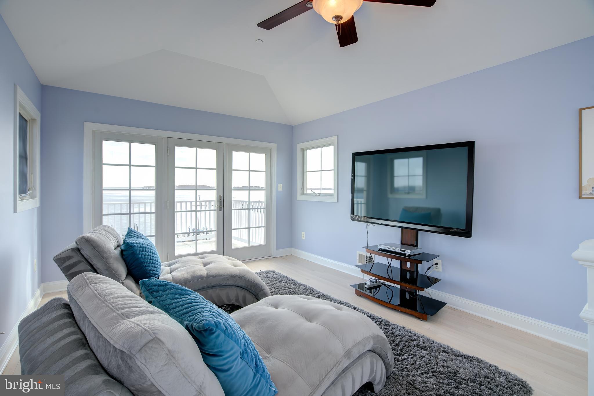 MILLERS ISLAND - Residential