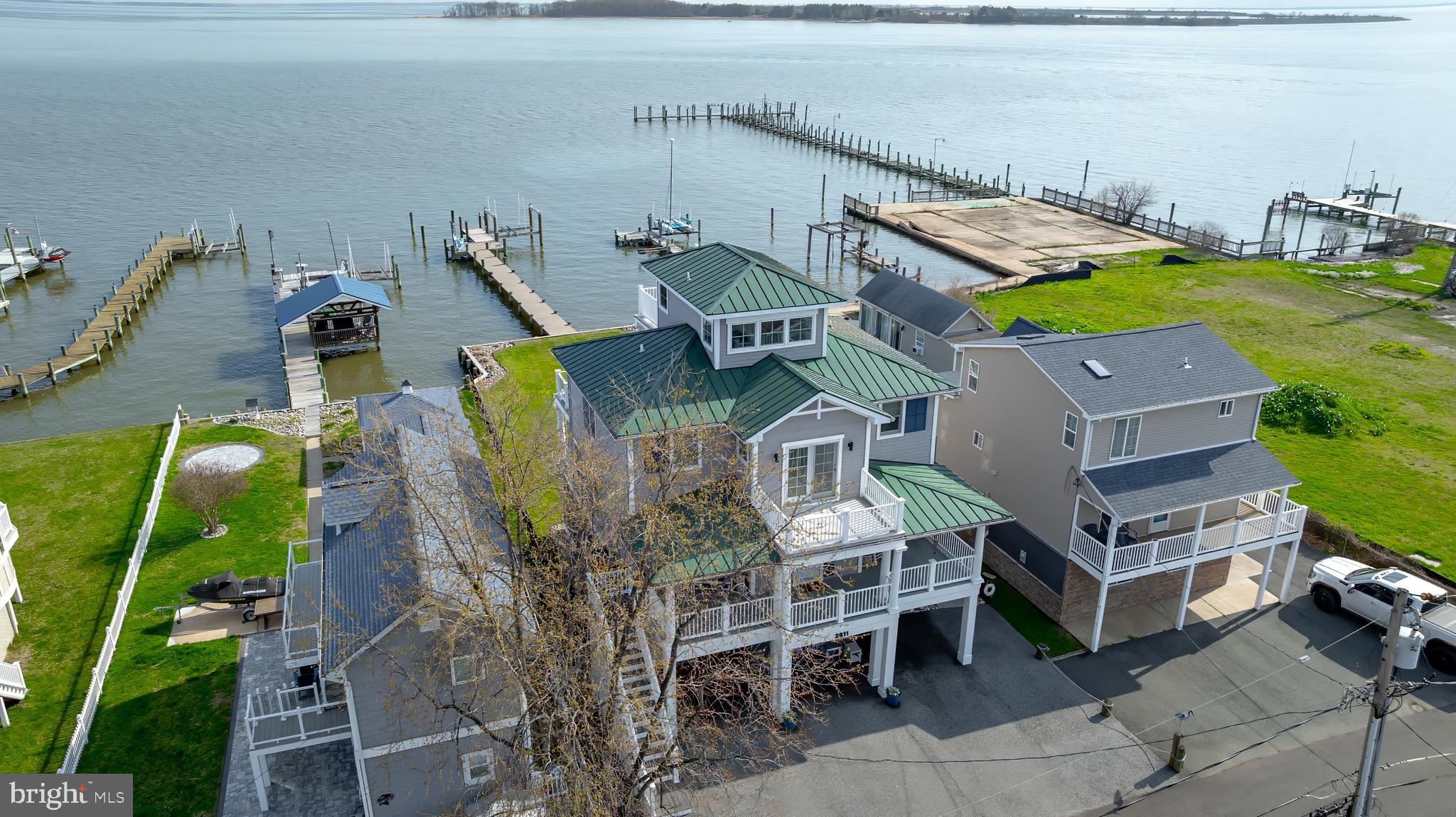 MILLERS ISLAND - Residential