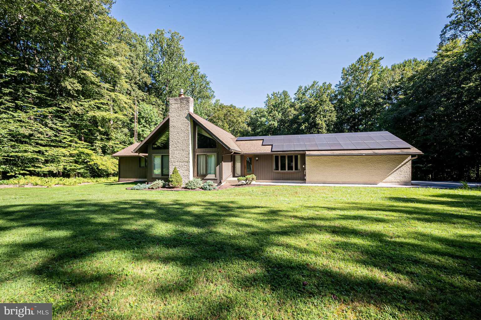Welcome to 851 Marley Rd—— where tranquility is real
Nestled on a sprawling 4.88-acre lot, this charming 1974 ranch-style home offers 2,058 sq ft of living space, a warm fireplace—ideal for cozy evenings .This 3 bedroom, 2 full baths, with a loft for endless possibilities, a newly upgraded kitchen with high end countertops and more.
This quiet and private, home awaits your personal touch! Whether you’re dreaming of a serene retreat, a country-style home,this property invites your vision.
