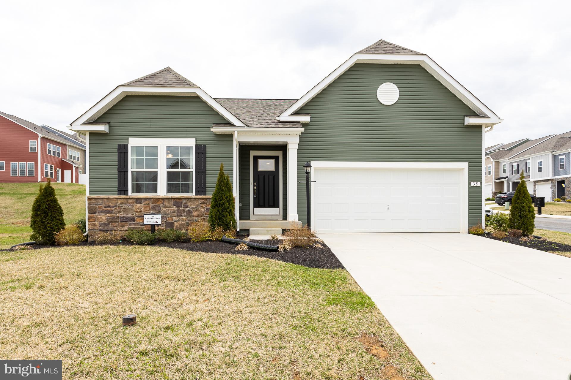 *OFFERING UP TO 15K IN CLOSING ASSISTANCE FOR PRIMARY RESIDENCE WITH USE OF PREFERRED LENDER AND TITLE.*
Attached 2-car garage. The open concept kitchen features a generous island and opens to breakfast area and family room. Optional choices available include a patio and den as an upgrade. Main level primary suite with expansive walk-in closet, dual vanity, and shower. Granite kitchen Countertops, stainless steel kitchen appliances. Includes unfinished basement with 3 piece rough in. *Photos may not be of actual home. Photos may be of similar home/floorplan if home is under construction or if this is a base price listing. AGENT REGISTRATION REQUIRED.
