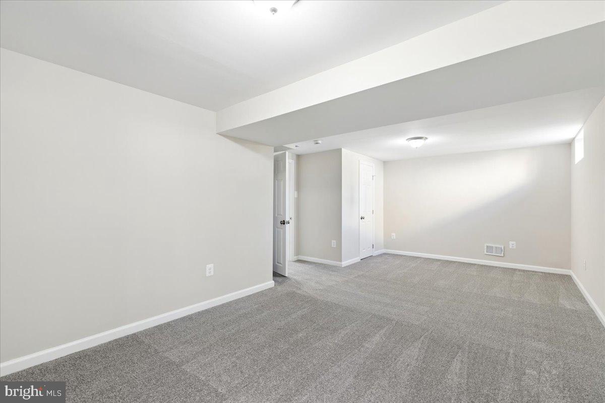 CRESTWOOD - Residential