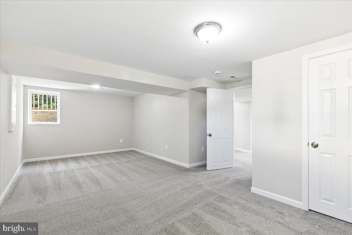 CRESTWOOD - Residential