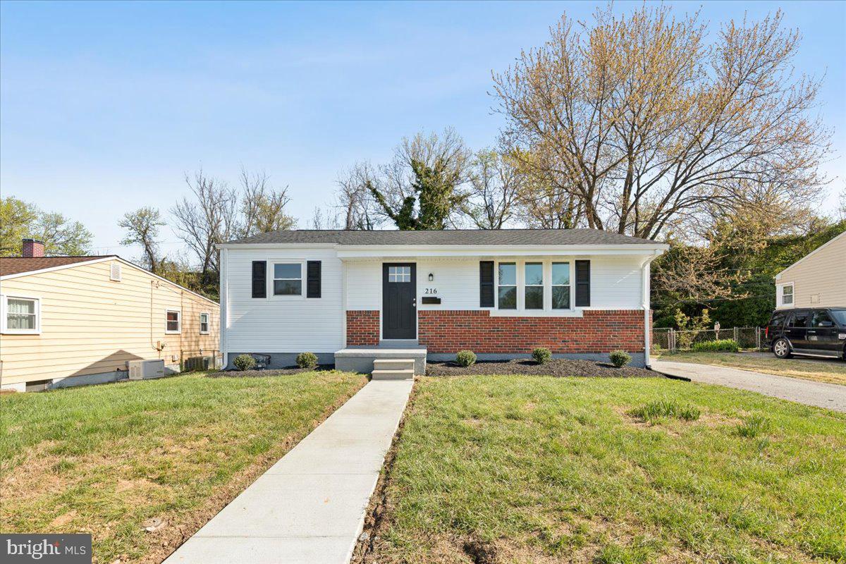 CRESTWOOD - Residential