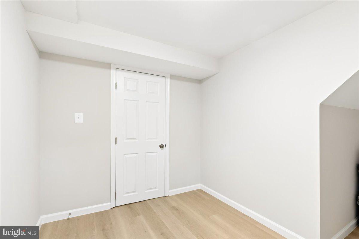 CRESTWOOD - Residential