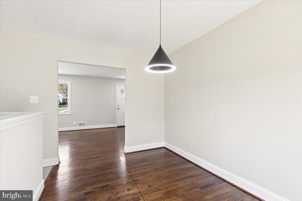 CRESTWOOD - Residential