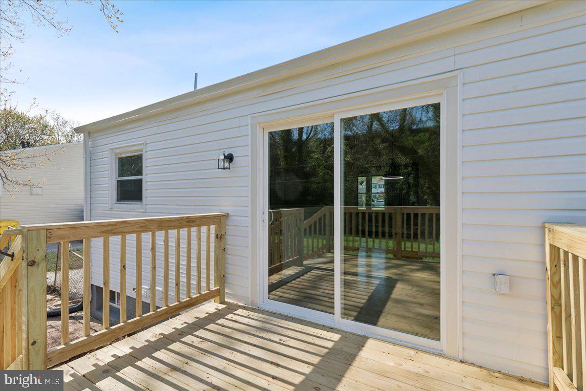 CRESTWOOD - Residential