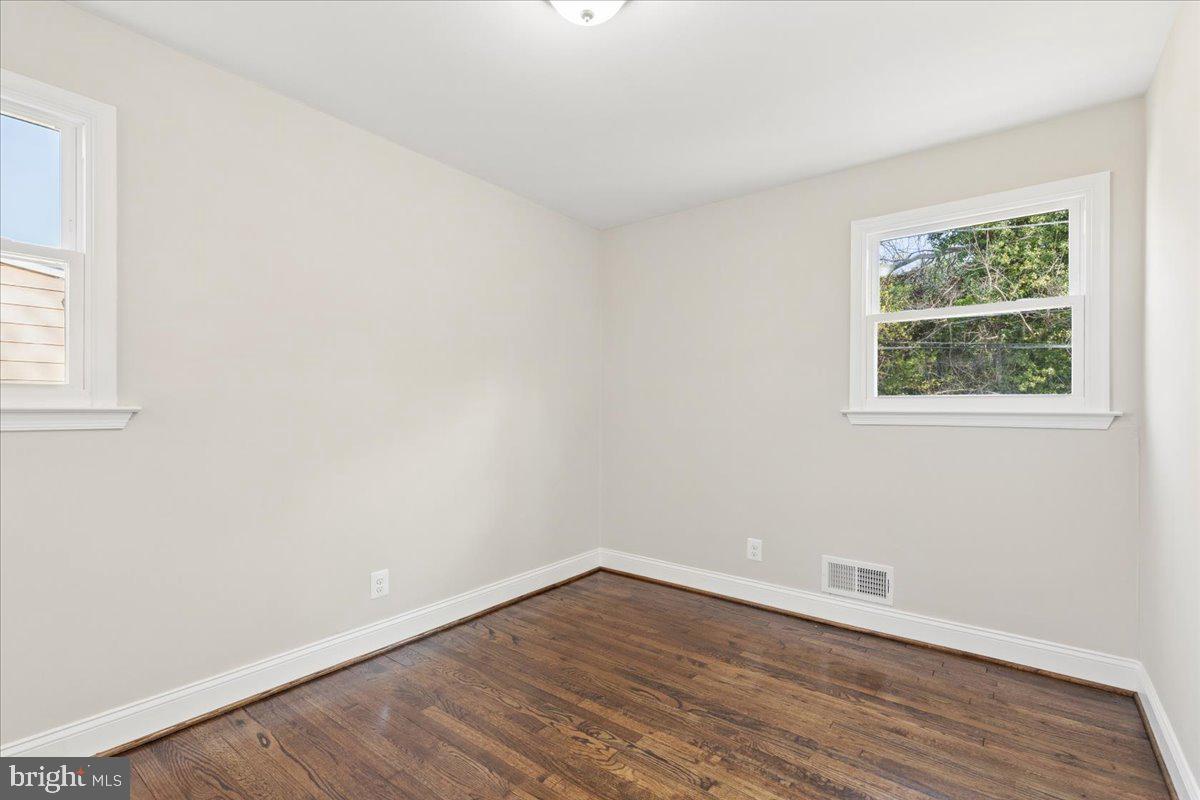 CRESTWOOD - Residential